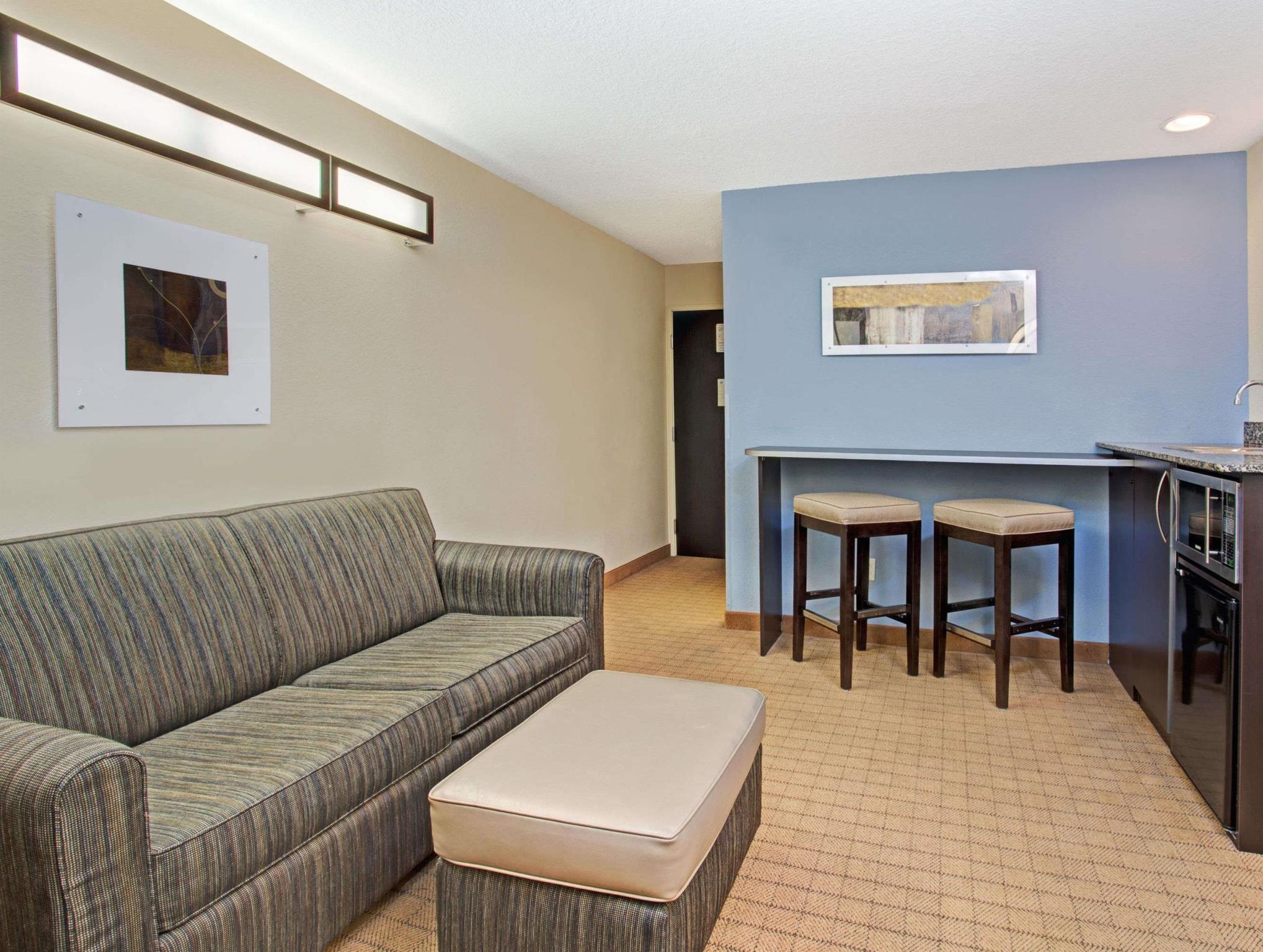 Microtel Inn & Suites By Wyndham Brooksville Ridge Manor Kültér fotó