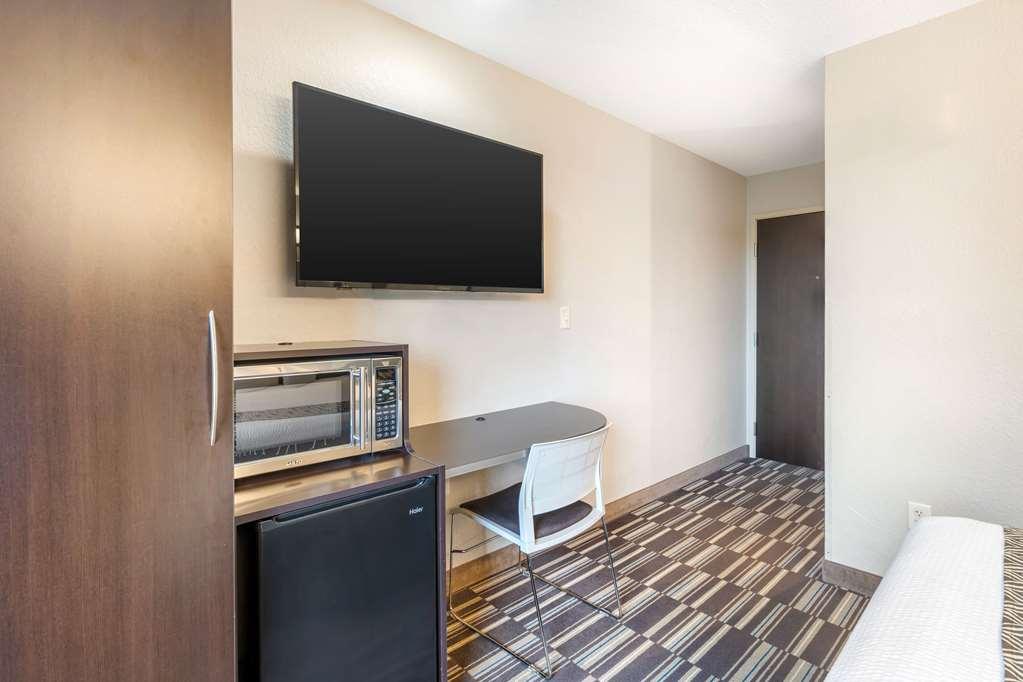 Microtel Inn & Suites By Wyndham Brooksville Ridge Manor Szoba fotó